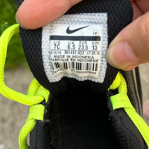 Nike Air Max 95 Toddler 'Black Volt'. Size 7c - Picture 9 of 10